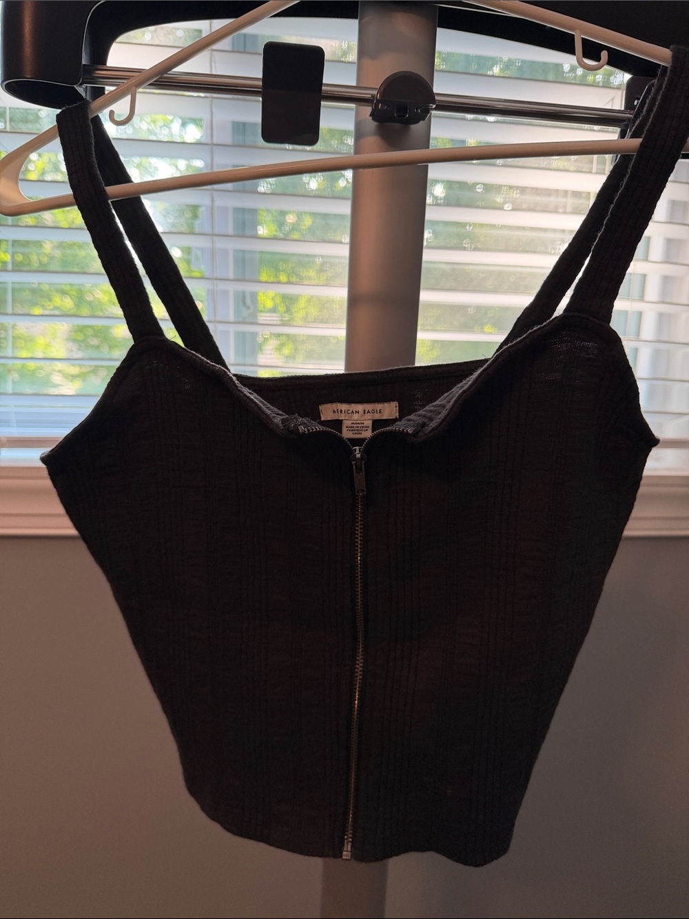 ❤️2/$10 American Eagle charcoal gray Ribbed Zip-Front Tank Top-M